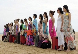 Chinese female bodyguards