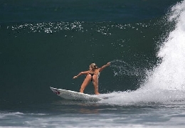 Bikini surfing